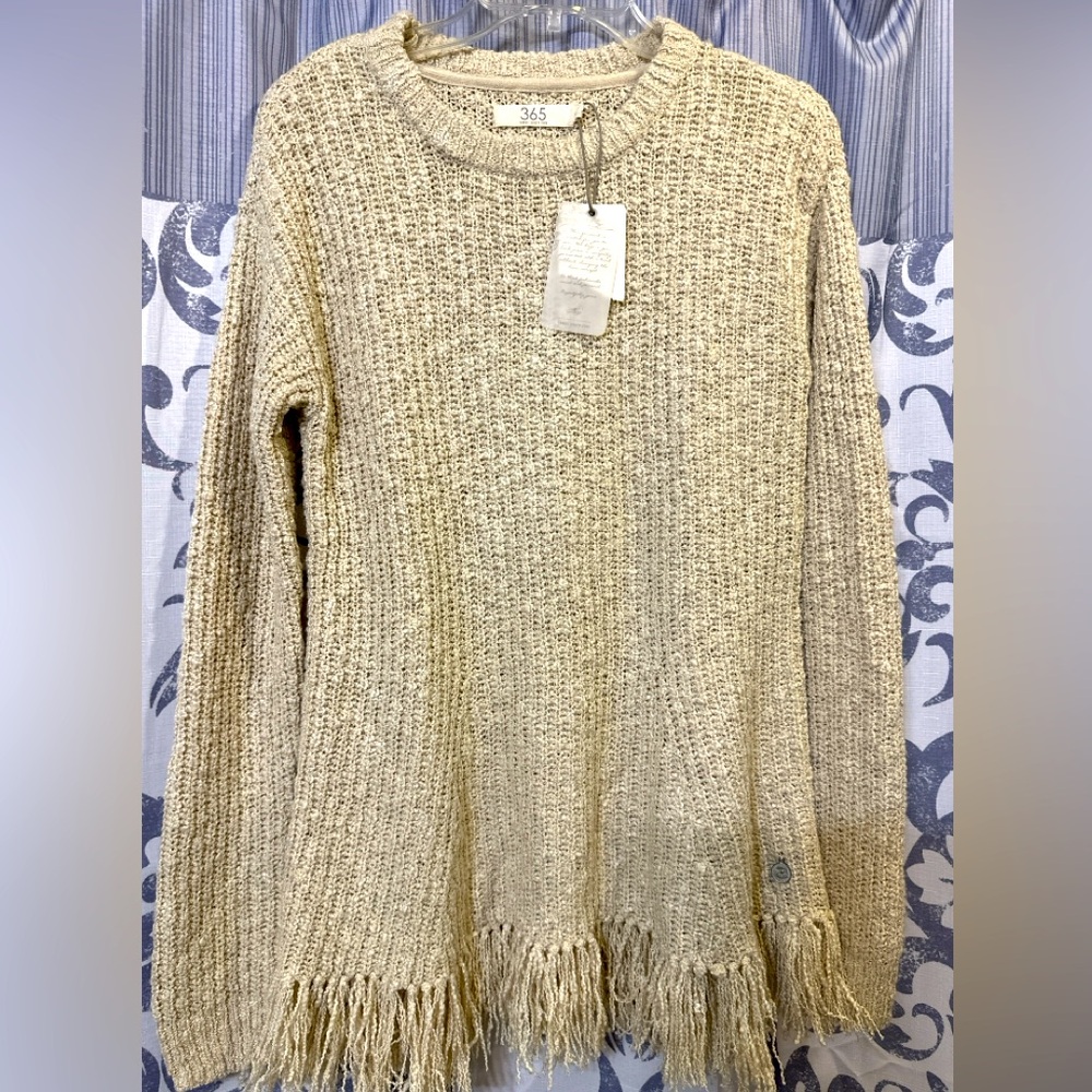 NWT 365‎ Clothing Women's Chunky Knit Cream Sweater with Fringe  Size S